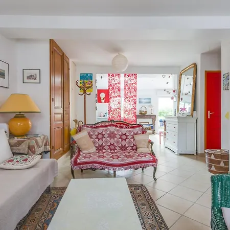 Spinelle - Maison 3 Avec Jardin - A 100 M Holiday home *